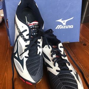 New Mizuno Women’s Volleyball/Running Shoes
